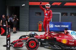 开云下载-关于梅赛德斯鏖战法拉利，拉塞尔刷新纪录的信息