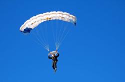 开云体育直播-武切维奇单节爆发，浙江队一波流拉开广东队