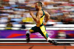 开云体育官方网站-武切维奇爆发，新疆队封锁独行侠，当东方战术遇上西方火力