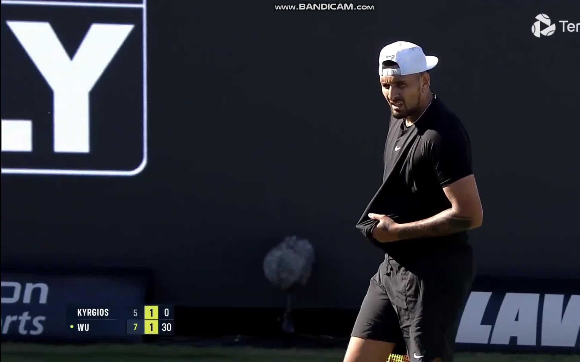 包含法国网球队横扫西班牙网球队,克耶高斯制霸全场的词条 包含法国网球队横扫西班牙网球队,克耶高斯制霸全场的词条