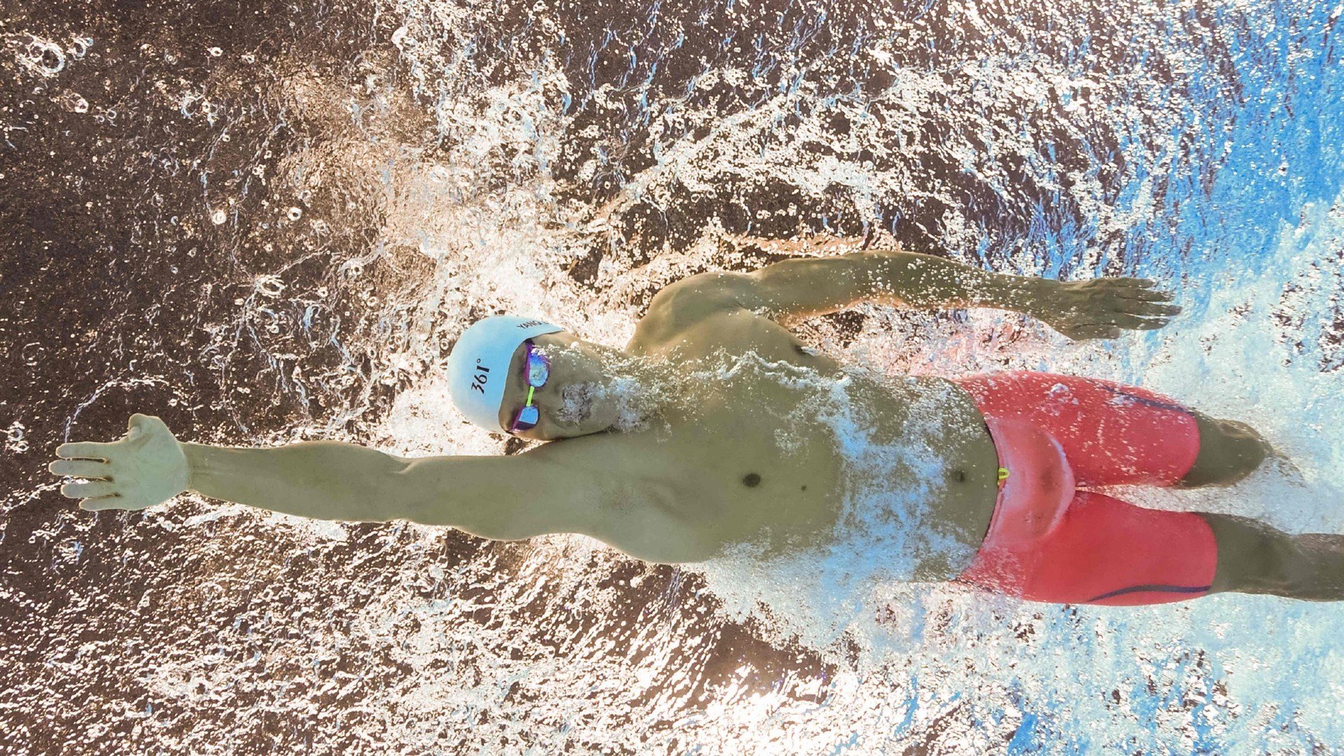 跨越重压的北欧风暴,哈兰德在皇马对阵美国友谊赛中完成自我证明